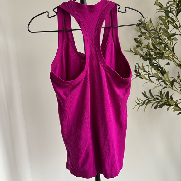 • [Athleta] Racerback Tank • - Picture 5 of 8